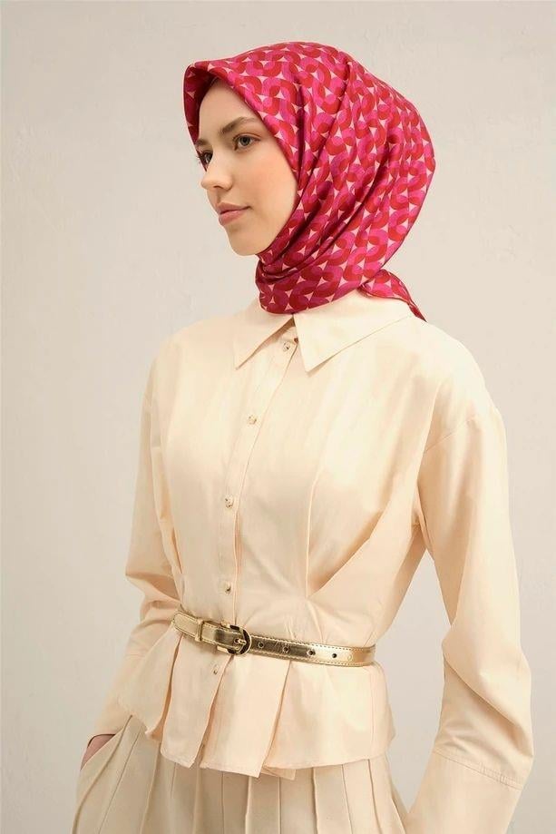 Armine Desenli Saf İpek Twill Eşarp 9321--82