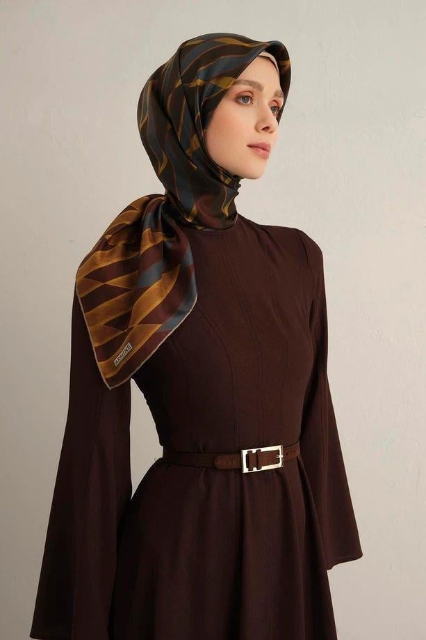 Armine Desenli Saf İpek Twill Eşarp 9325--21