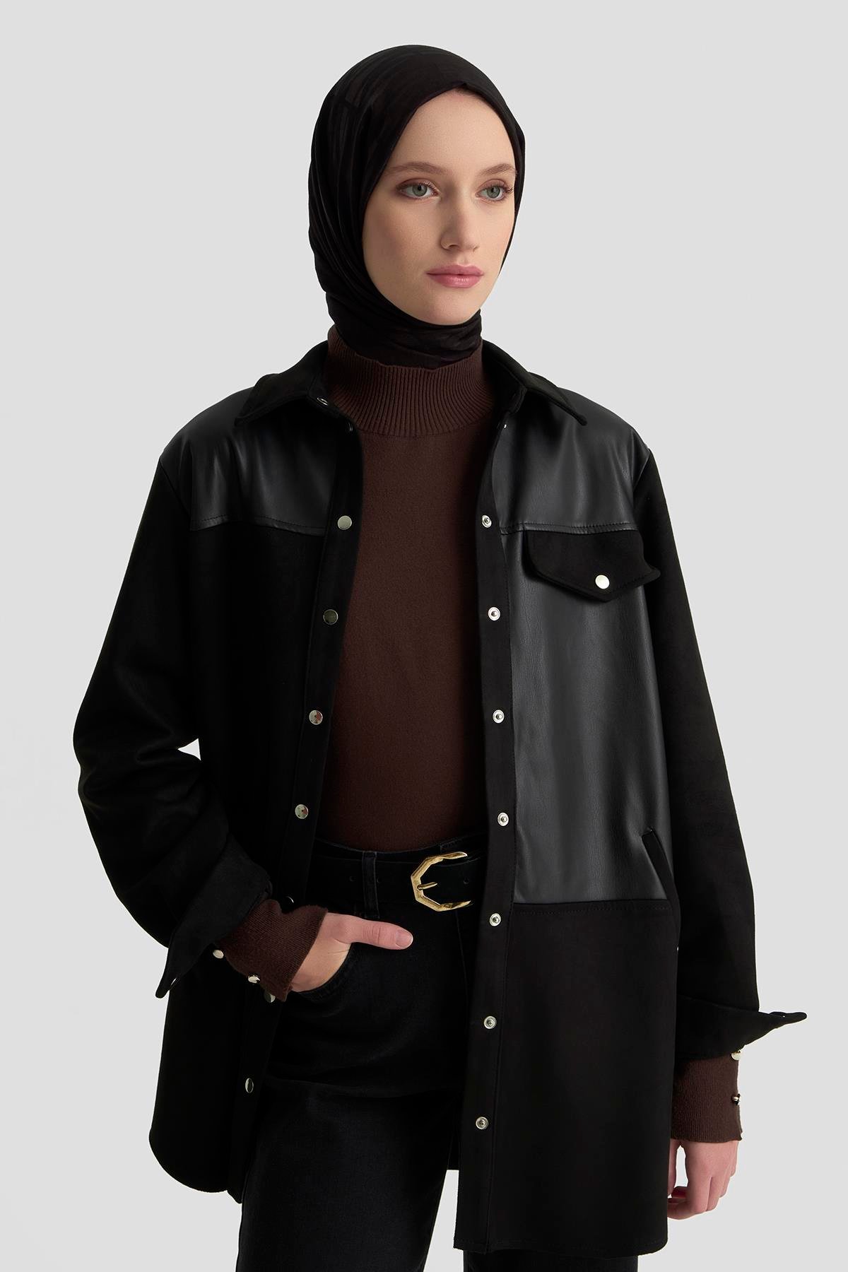 ARMİNE TREND Cep Detaylı Gömlek Yakalı Çıtçıtlı Tunik Siyah 25KT418