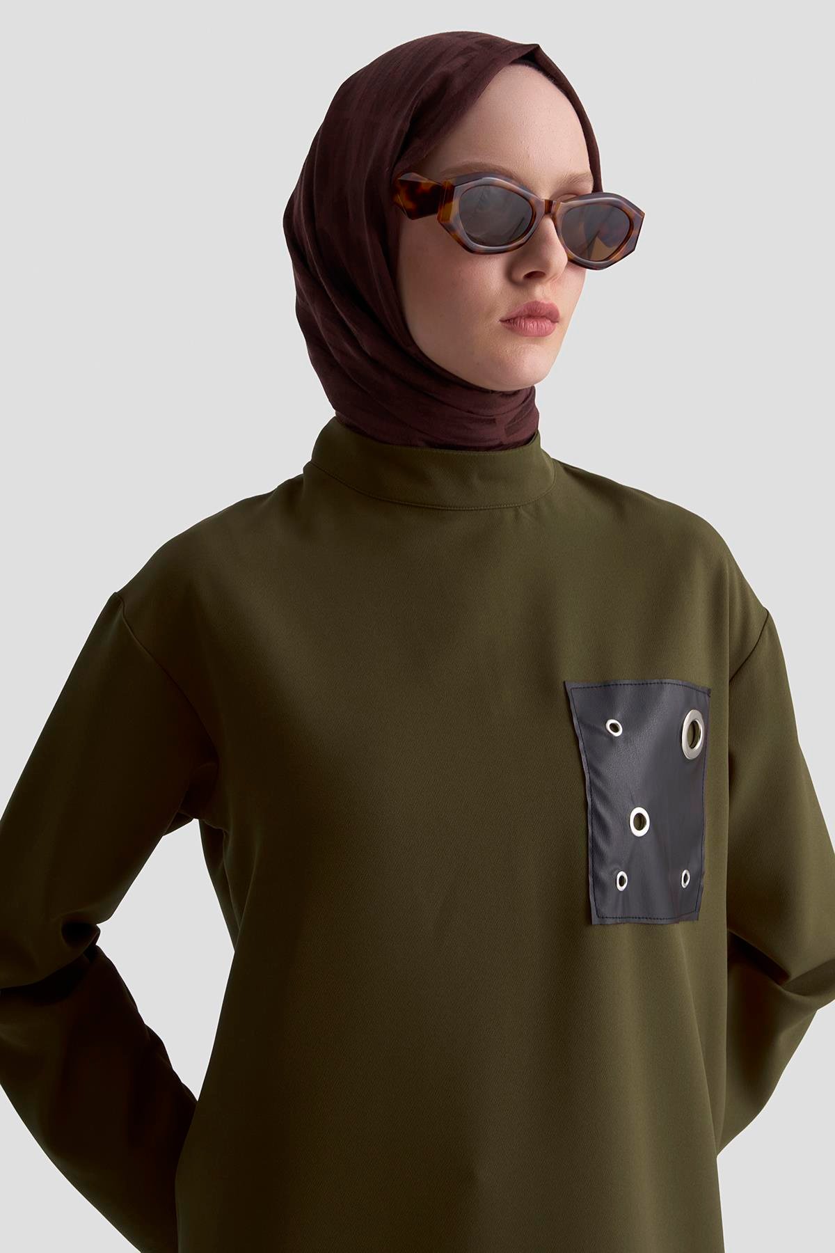 ARMİNE TREND Deri ve Kuşgözü Detaylı Tunik Yağ Yeşili 25KT438
