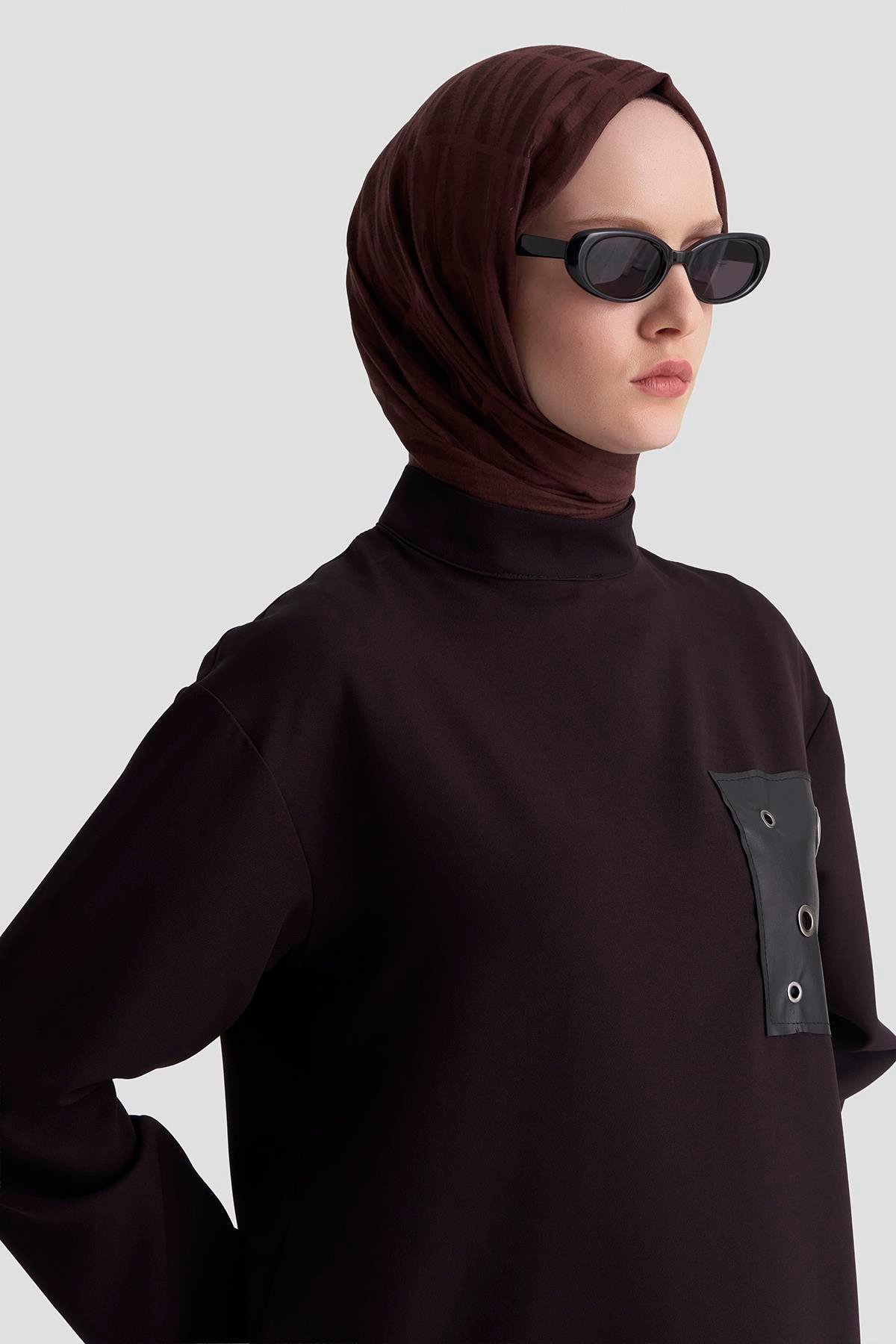 ARMİNE TREND Deri ve Kuşgözü Detaylı Tunik Siyah 25KT438
