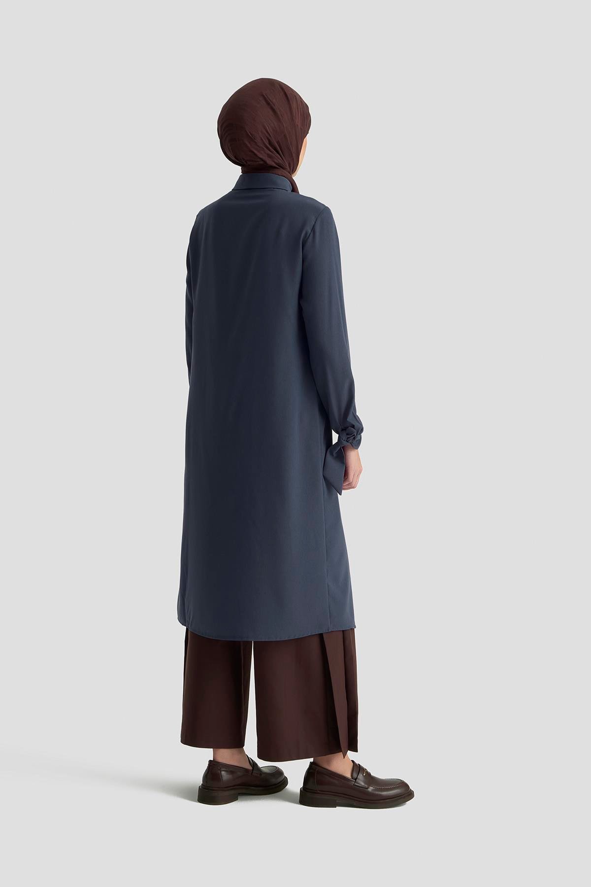ARMİNE TREND Gizli Düğmeli Kol Detaylı Gömlek Yakalı Tunik İndigo 25YT4158