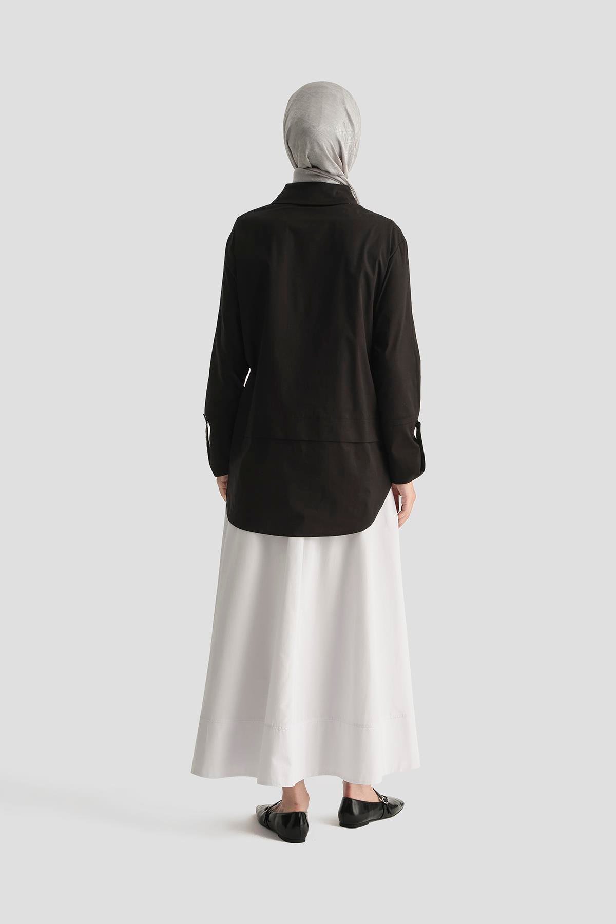 ARMİNE TREND Gizli Düğmeli Taş Detaylı Gömlek Yaka Tunik Siyah 25YT4134
