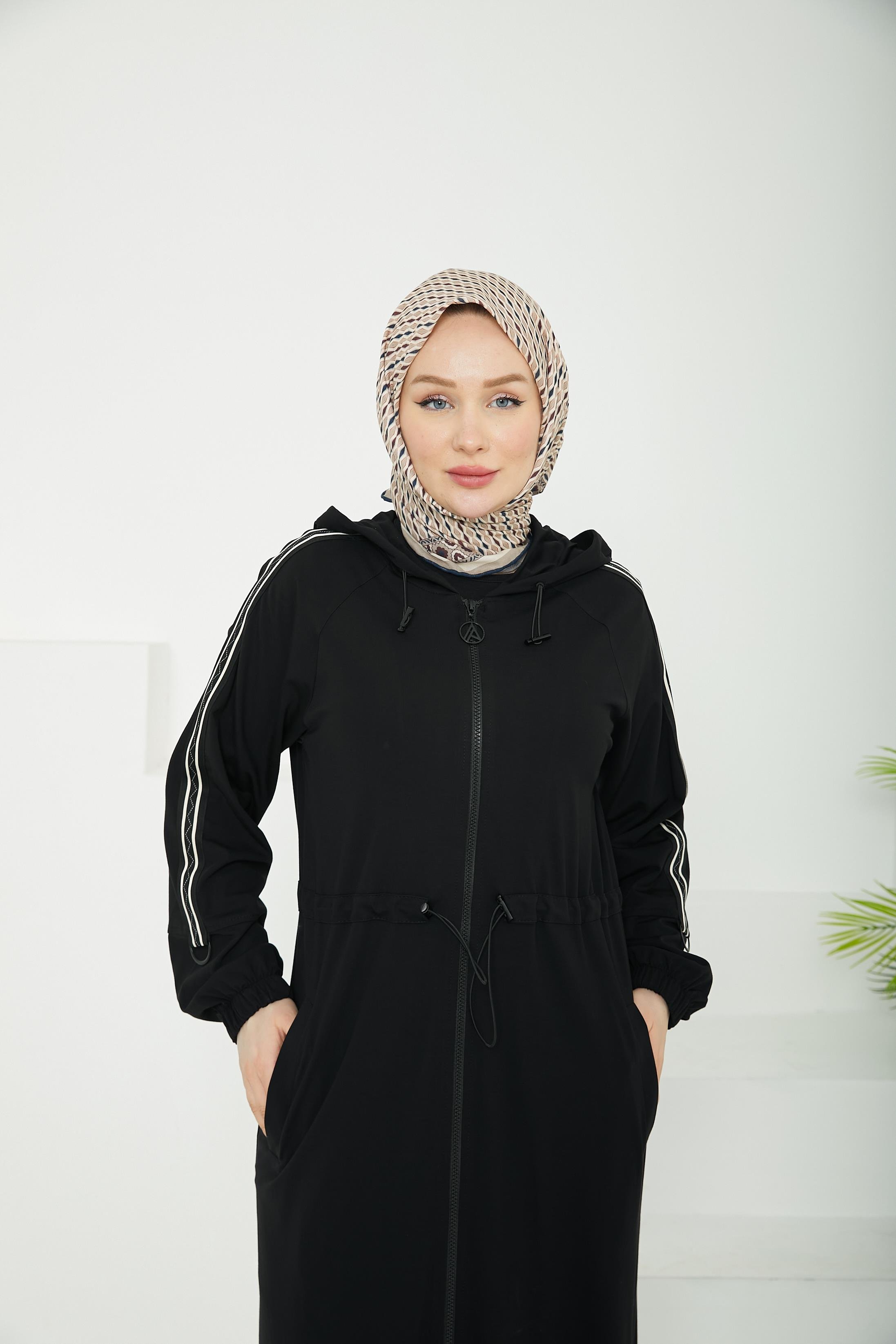 ARMİNE TREND Kapüşonlu Boydan Fermualı Kolları Lastikli Ferace-Siyah-25YT806