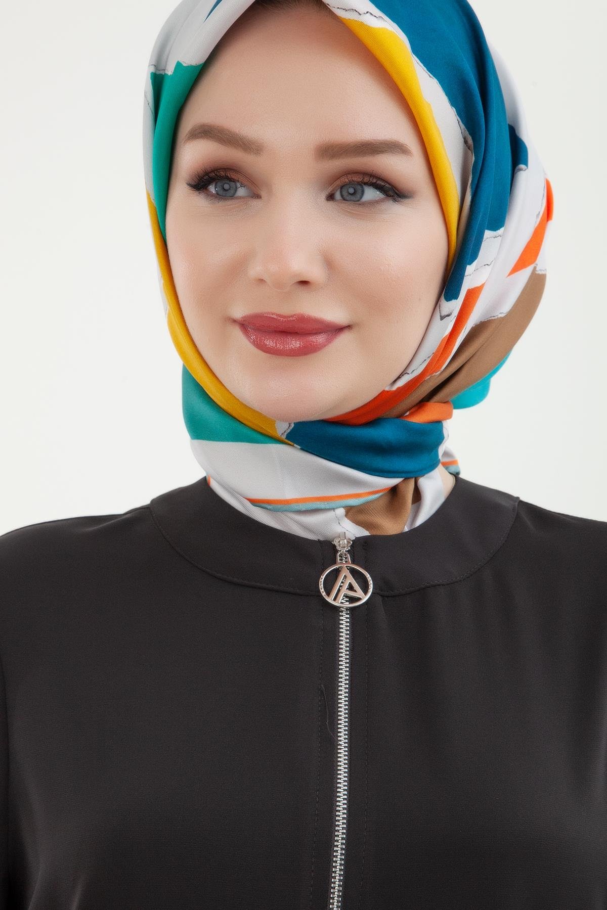 ARMİNE TREND Kolları Lastikli Cepli Fermuarlı Giy Çık Siyah 24YT546
