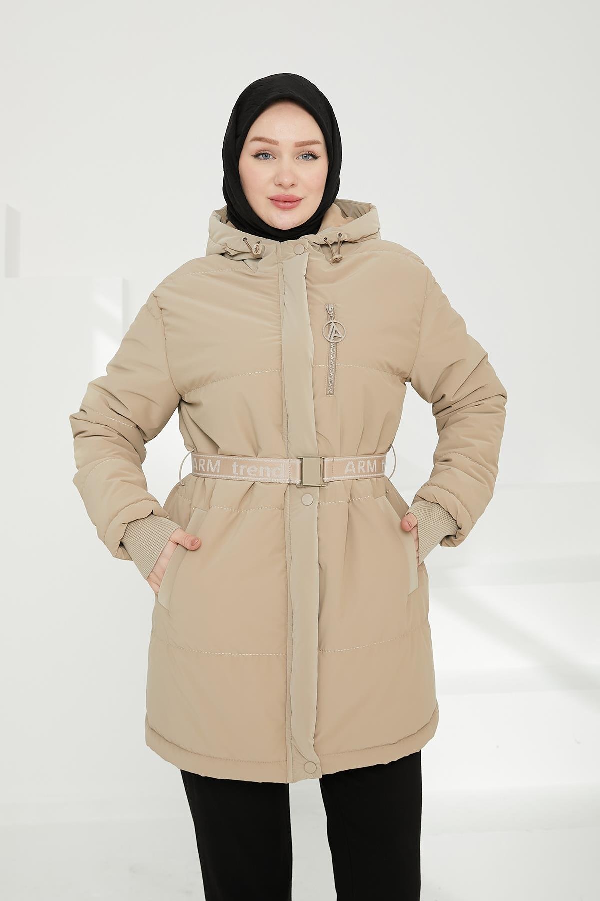 ARMİNE TREND Kolları Ribanalı Gizli Fermuarlı Beli Kemerli Kapitone-Taş 24KT724
