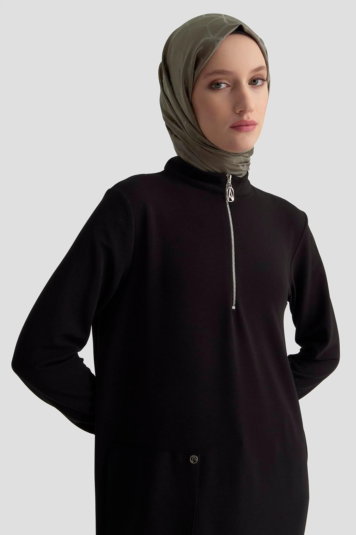 ARMİNE TREND Kolları Ribanalı Yarım Fermuarlı Tunik Siyah 25KT443