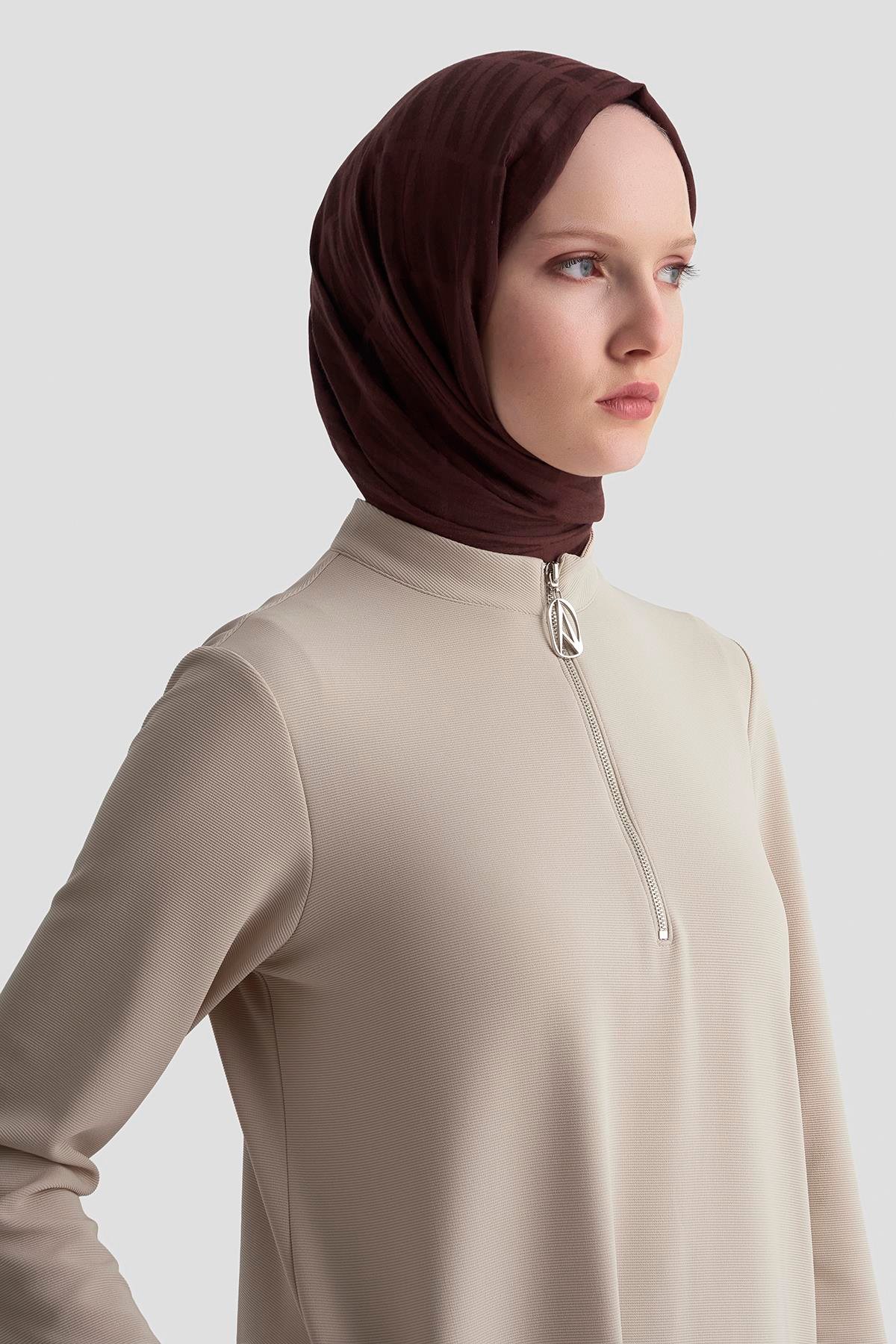 ARMİNE TREND Kolları Ribanalı Yarım Fermuarlı Tunik Bej 25KT443