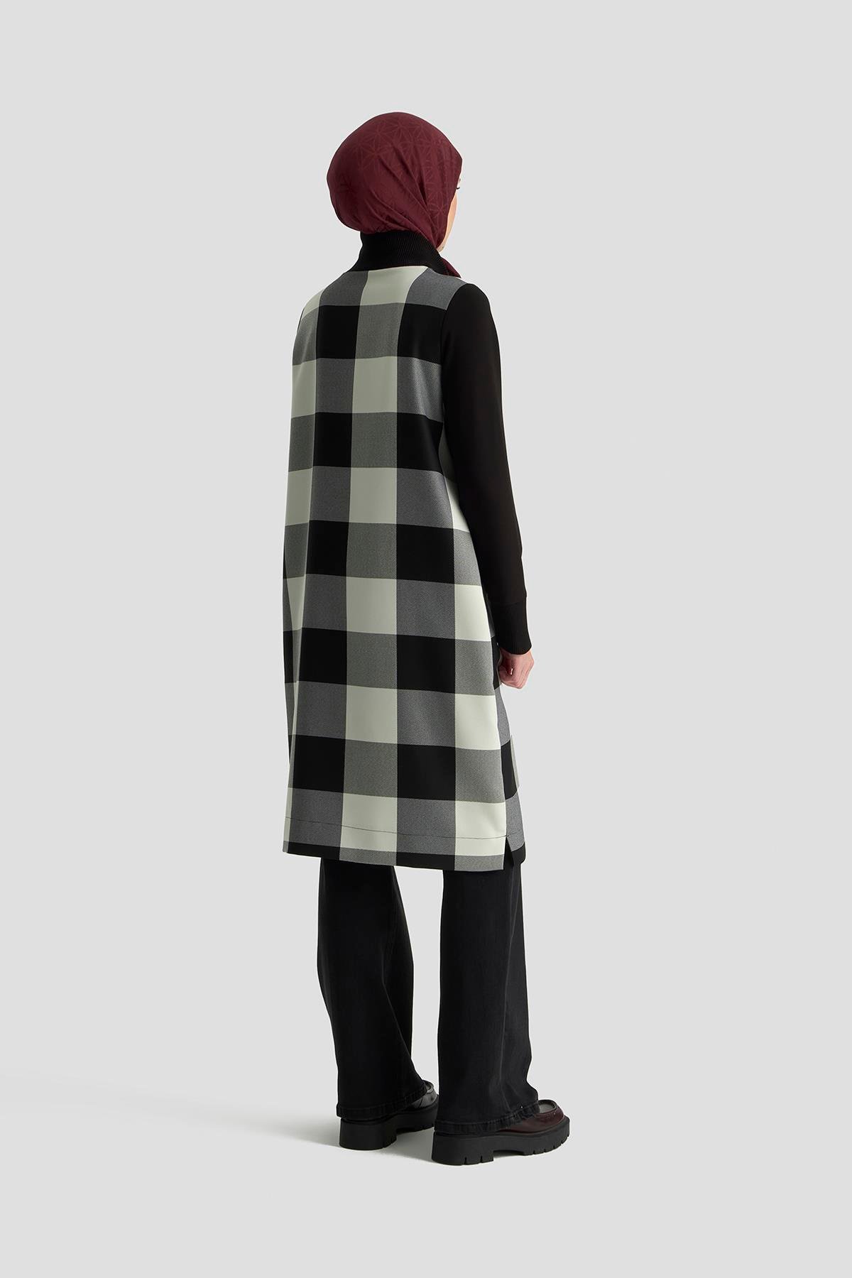 ARMİNE TREND Kolları ve Yakası Ribanalı Yarım Fermuarlı Tunik Siyah 25KT441