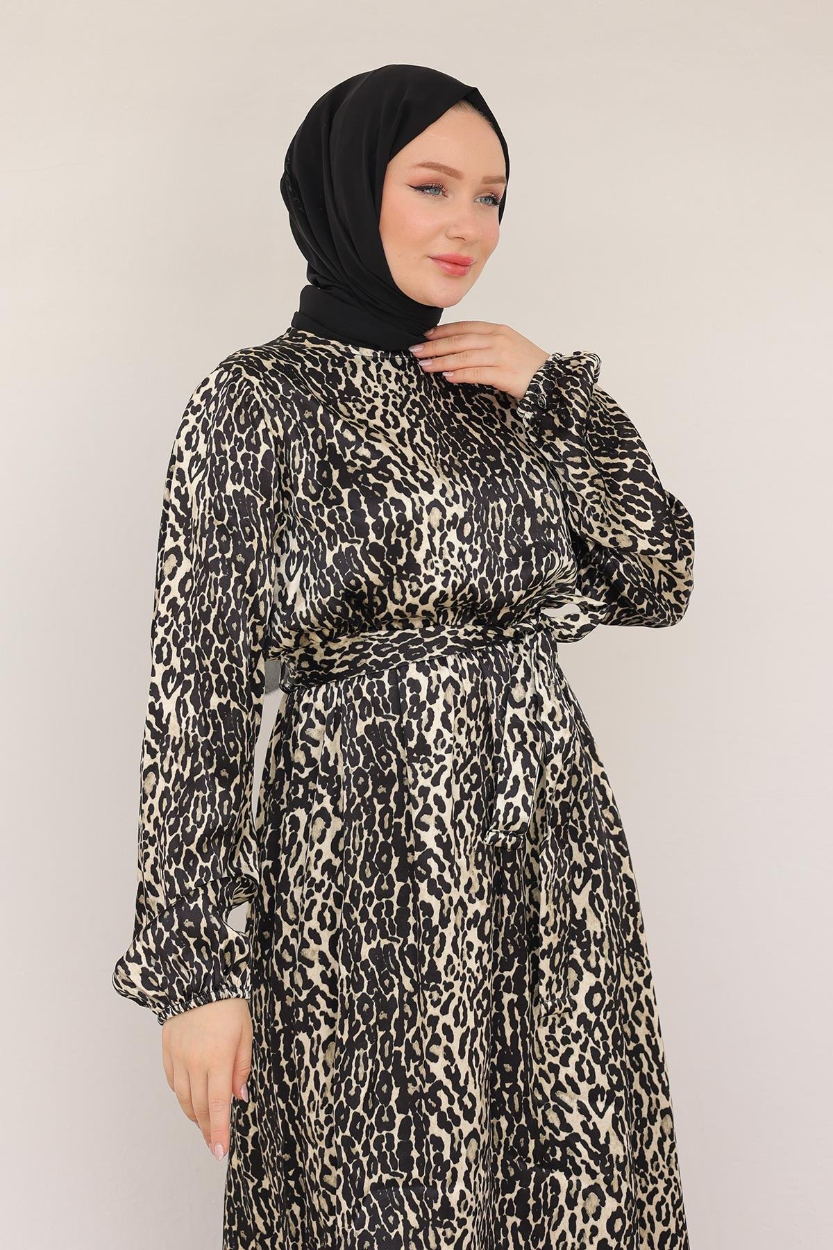 ARMİNE TREND Leopar Desenli Beli Kemerli Elbise Siyah 24KT904