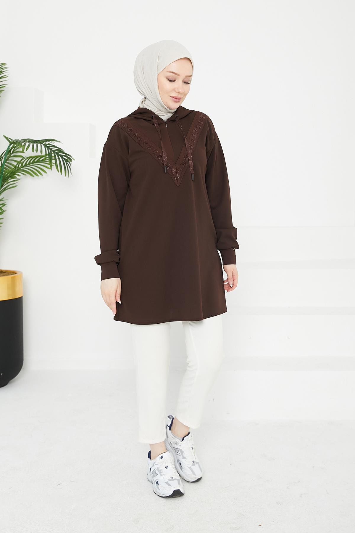ARMİNE TREND Önden İşleme Detaylı Kapüşonlu Tunik-Kahverengi 24KT433