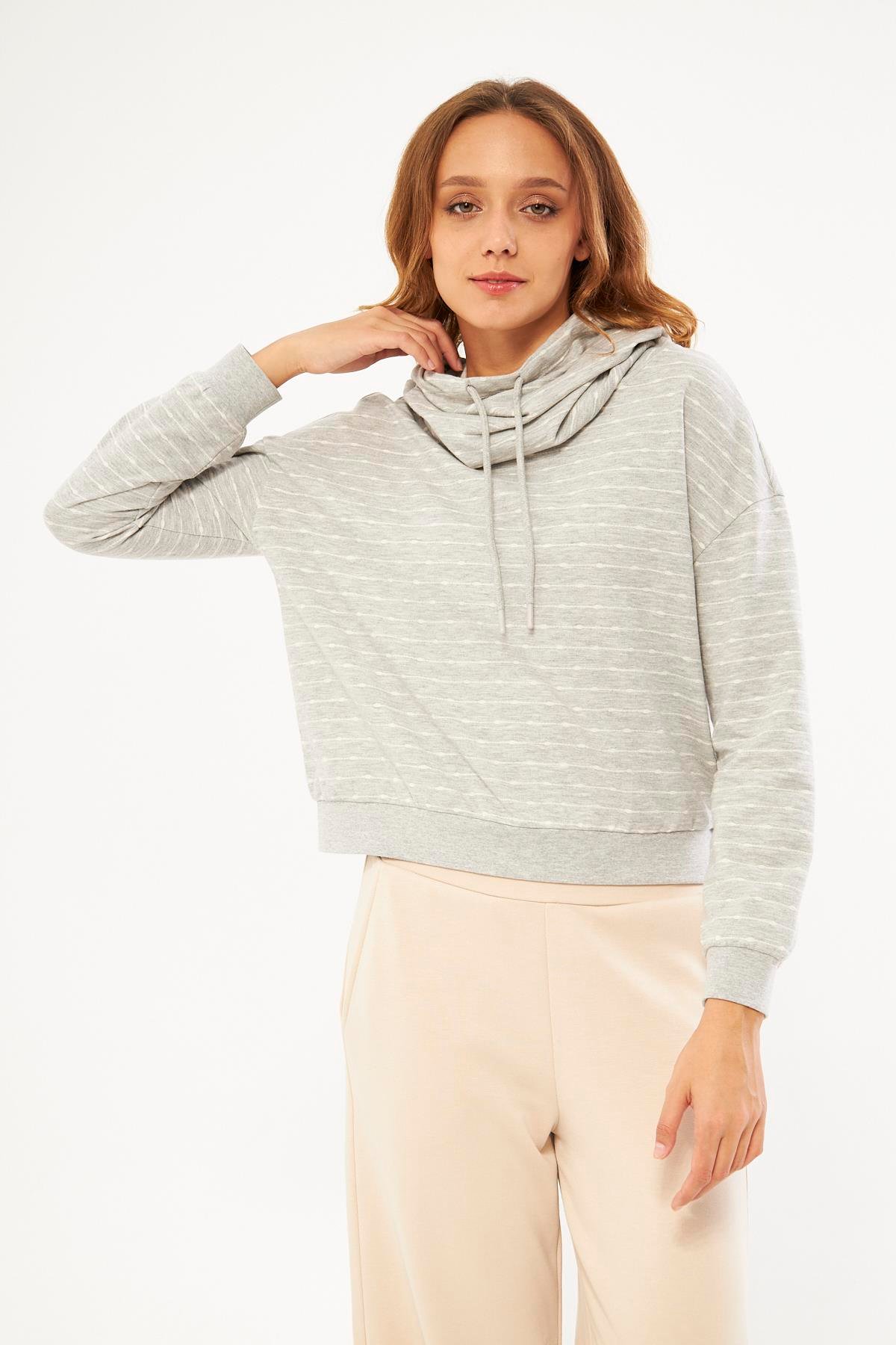 Gri Kadın Boyun Yakalı Sweatshirt - Peroni