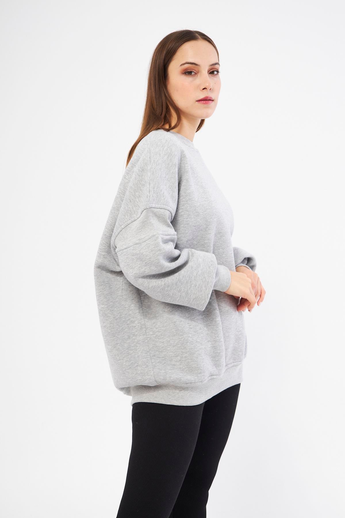 Gri Kadın Oversize Sırt Fermuarlı Sweatshirt - Fame