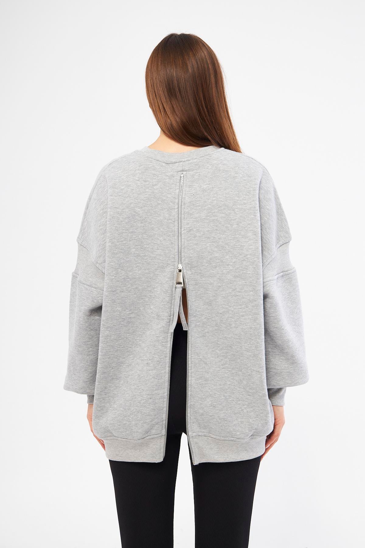 Gri Kadın Oversize Sırt Fermuarlı Sweatshirt - Fame