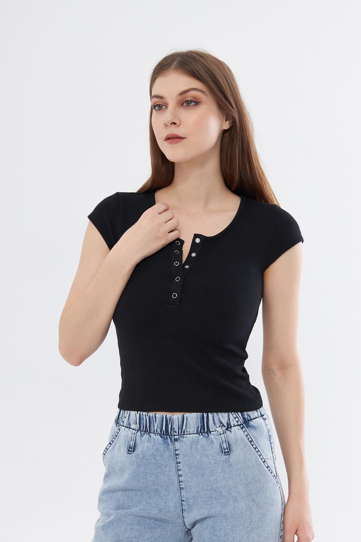 Kadın Siyah Dar Kalıp Crop T-shirt - Citcit