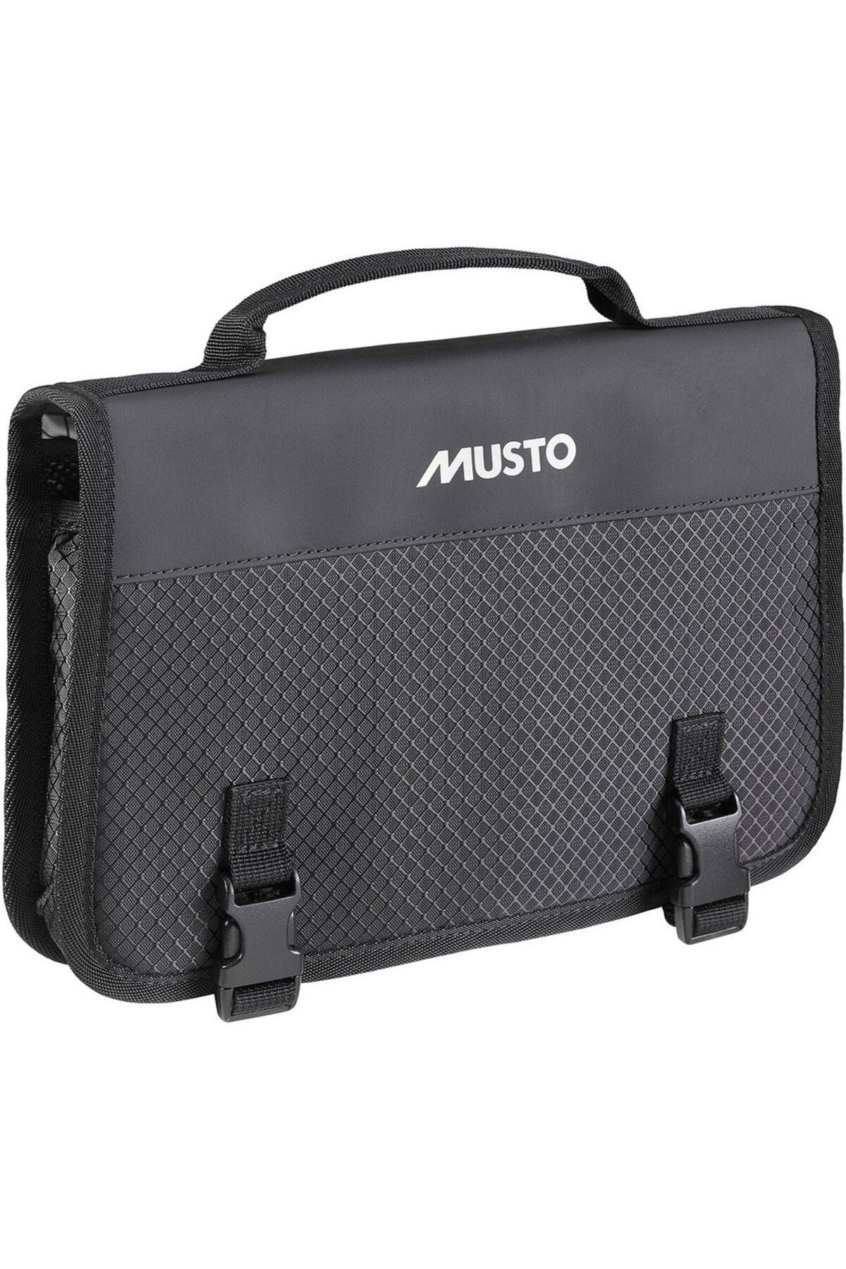 ESSENTIAL WASH BAG
