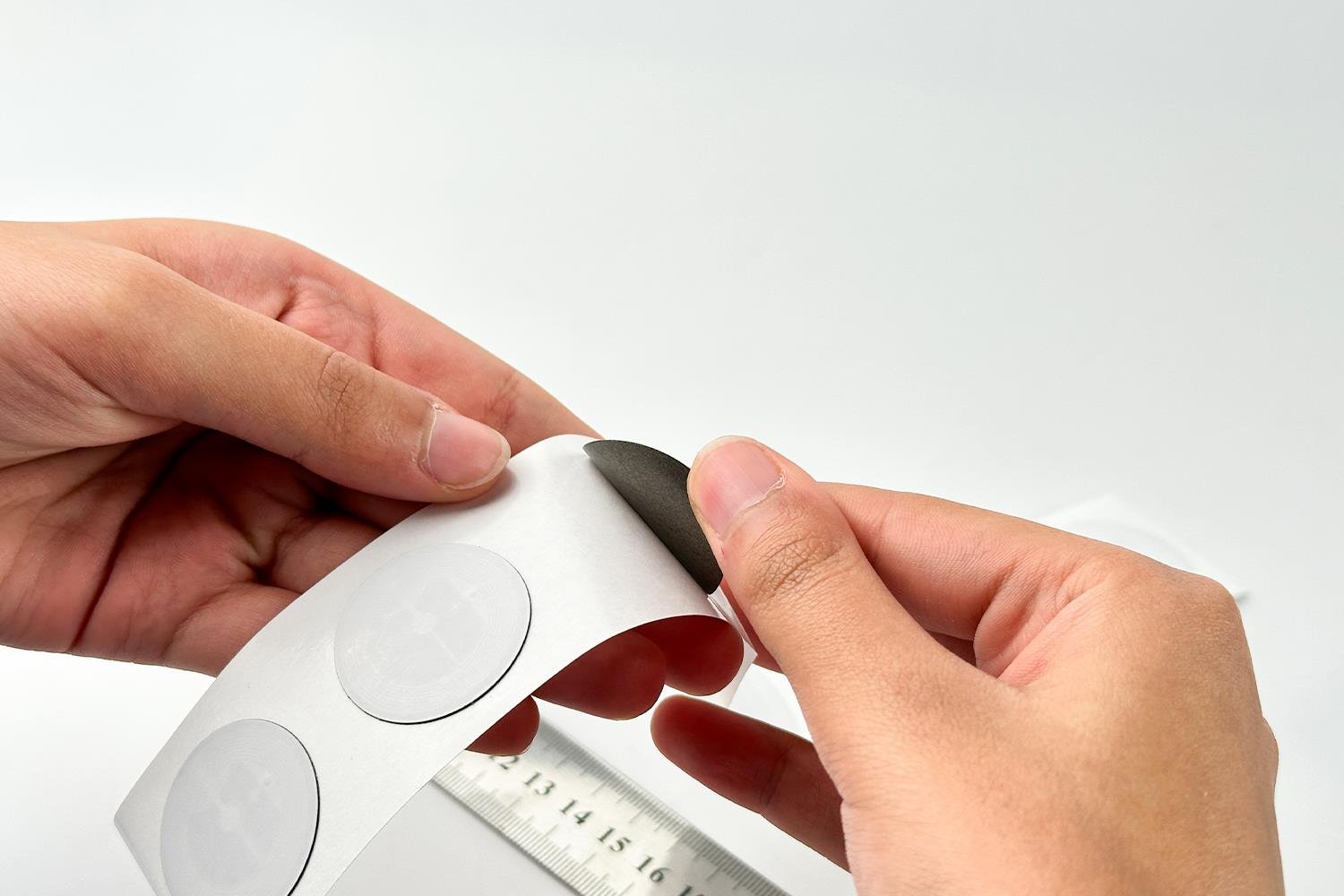 علامة مرنة مطبقة معدنية 30 مم HF RFID - Ntag213