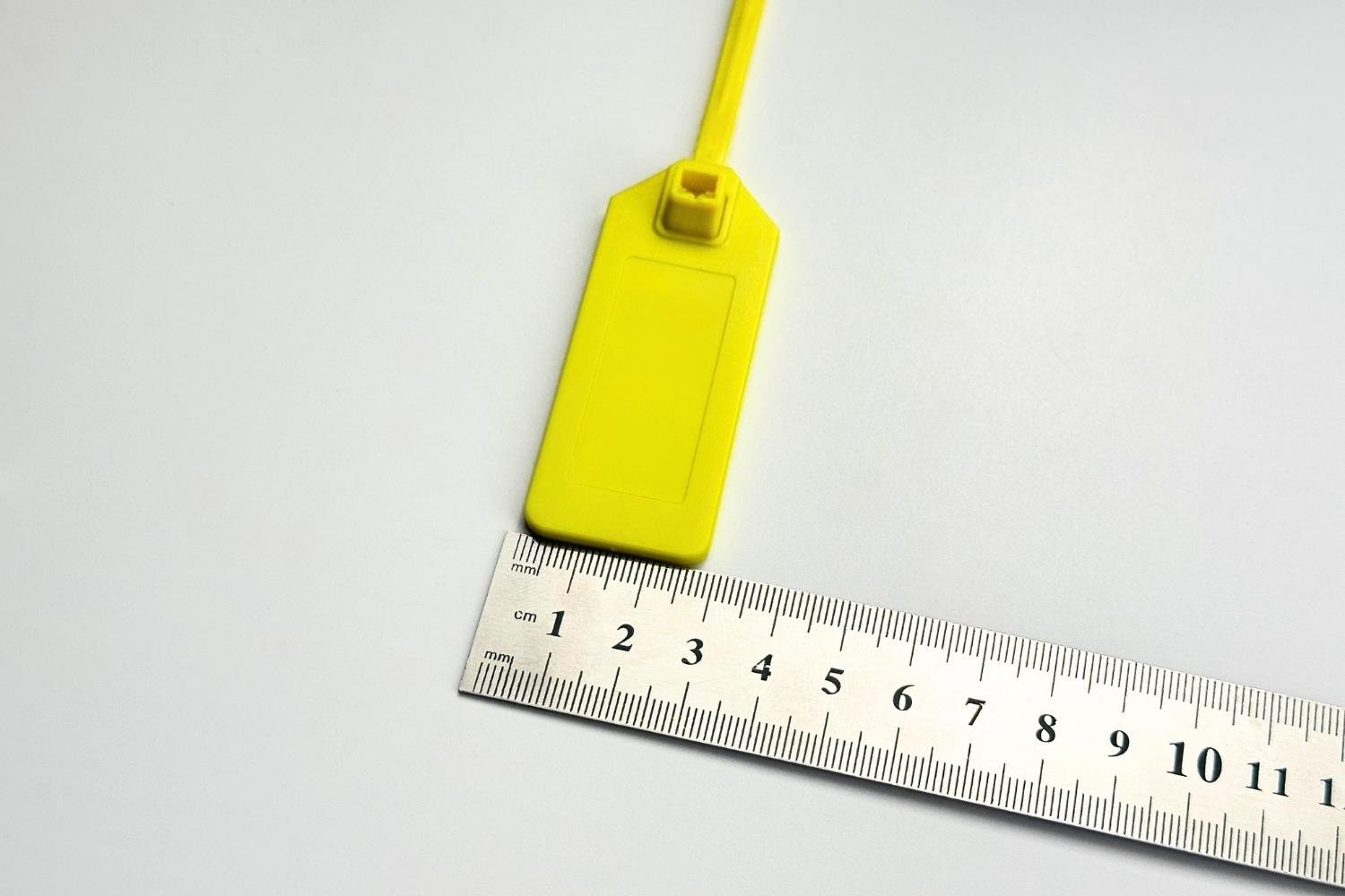 ABS/Naylon RFID Tag – Bağlanabilir, 70x28x416mm