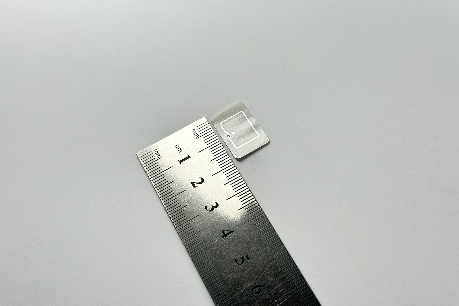 Alien ALN 9713 WRW UHF RFID Etiket