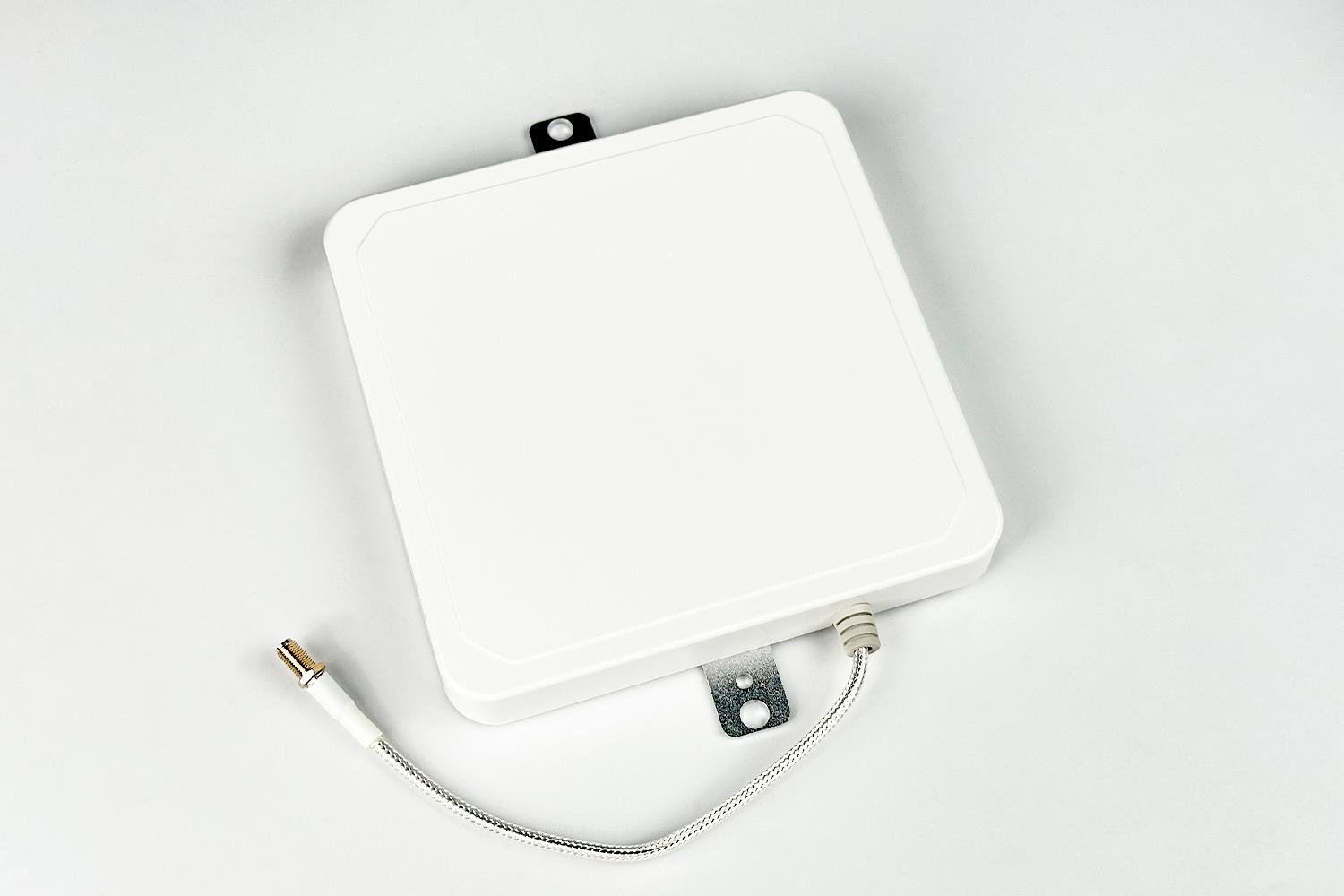 Ant272 - 7 Dbi UHF Circular Anten 162x162x20 Mm