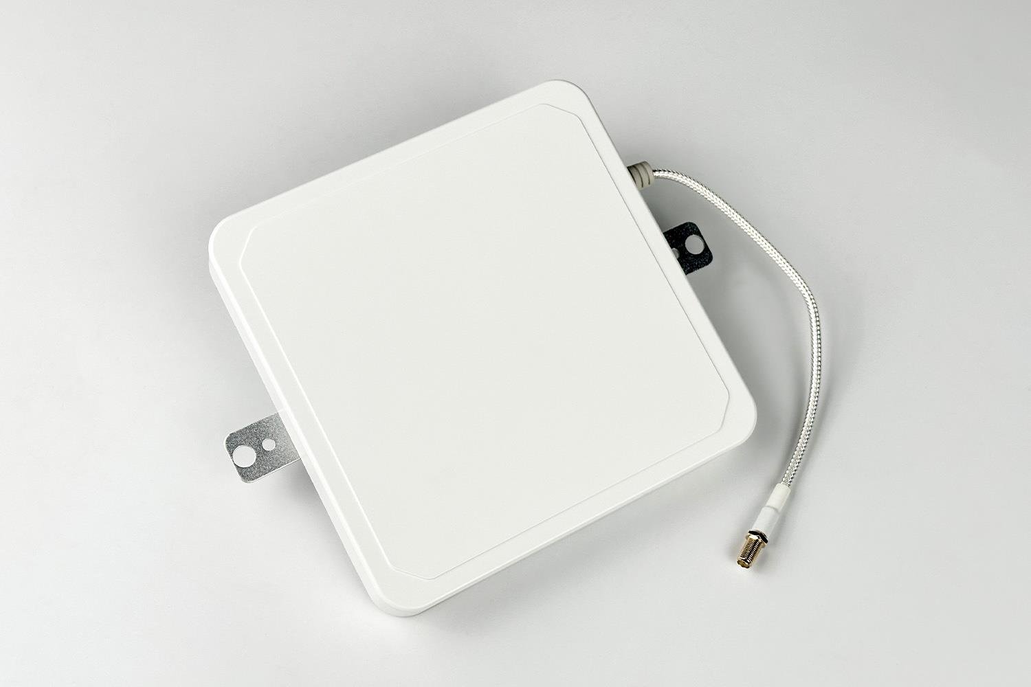 Ant272 - 7 Dbi UHF Circular Anten 162x162x20 Mm