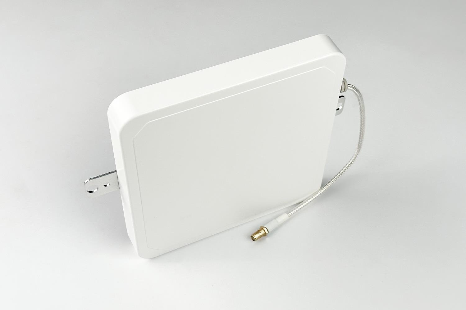 Ant272 - 7 Dbi UHF Circular Anten 162x162x20 Mm