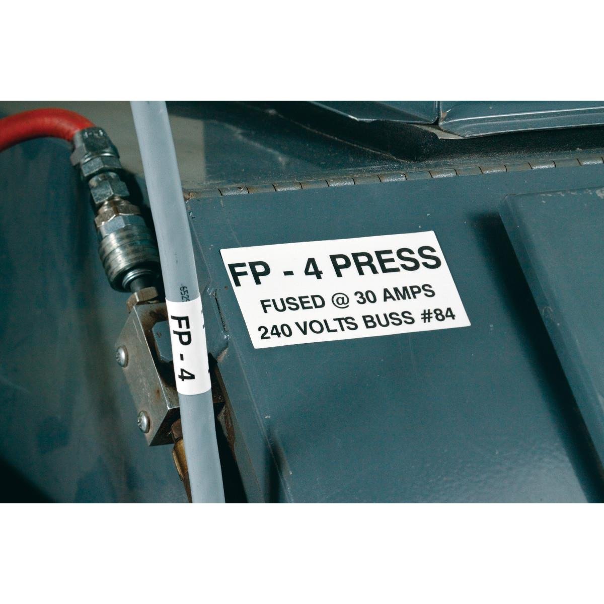 Brady M7-31-423 ve Y5074409: Elektrik Panoları ve Endüstriyel Etiketlemeler İçin