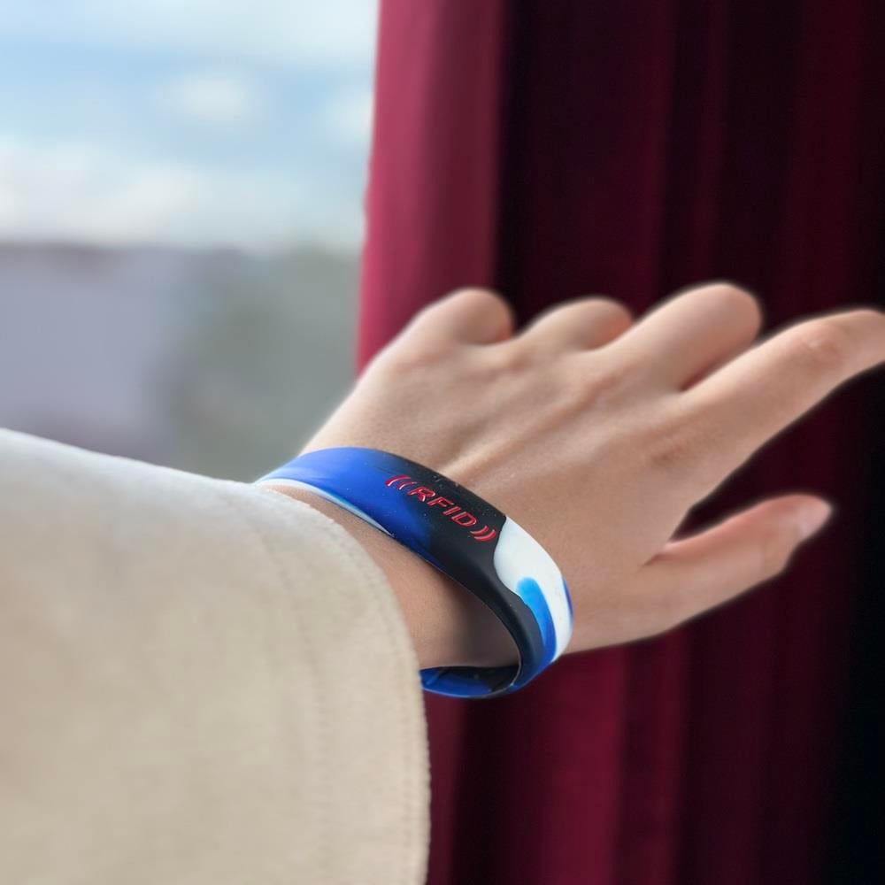 Çipli Silikon Bilekliği