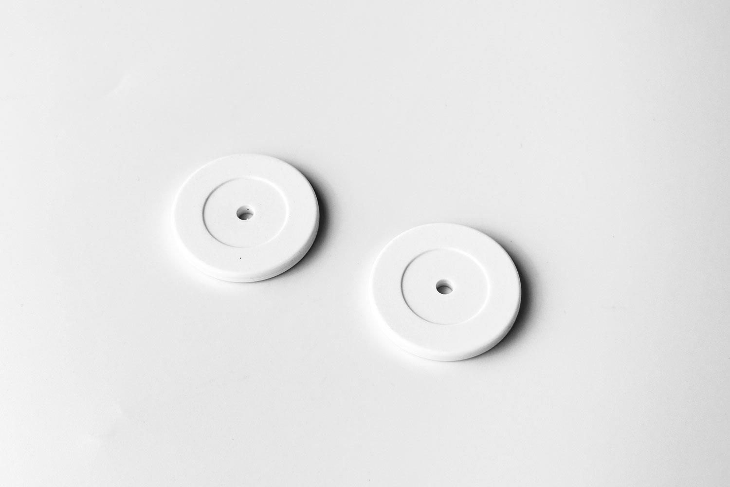 Delikli NFC Sert ABS Token 35mm Yapışkanlı Etiket