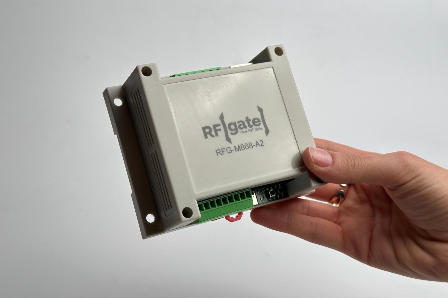 Endüstriyel ESP32 2 Kanal Röle Kartı – 4G Bağlantılı