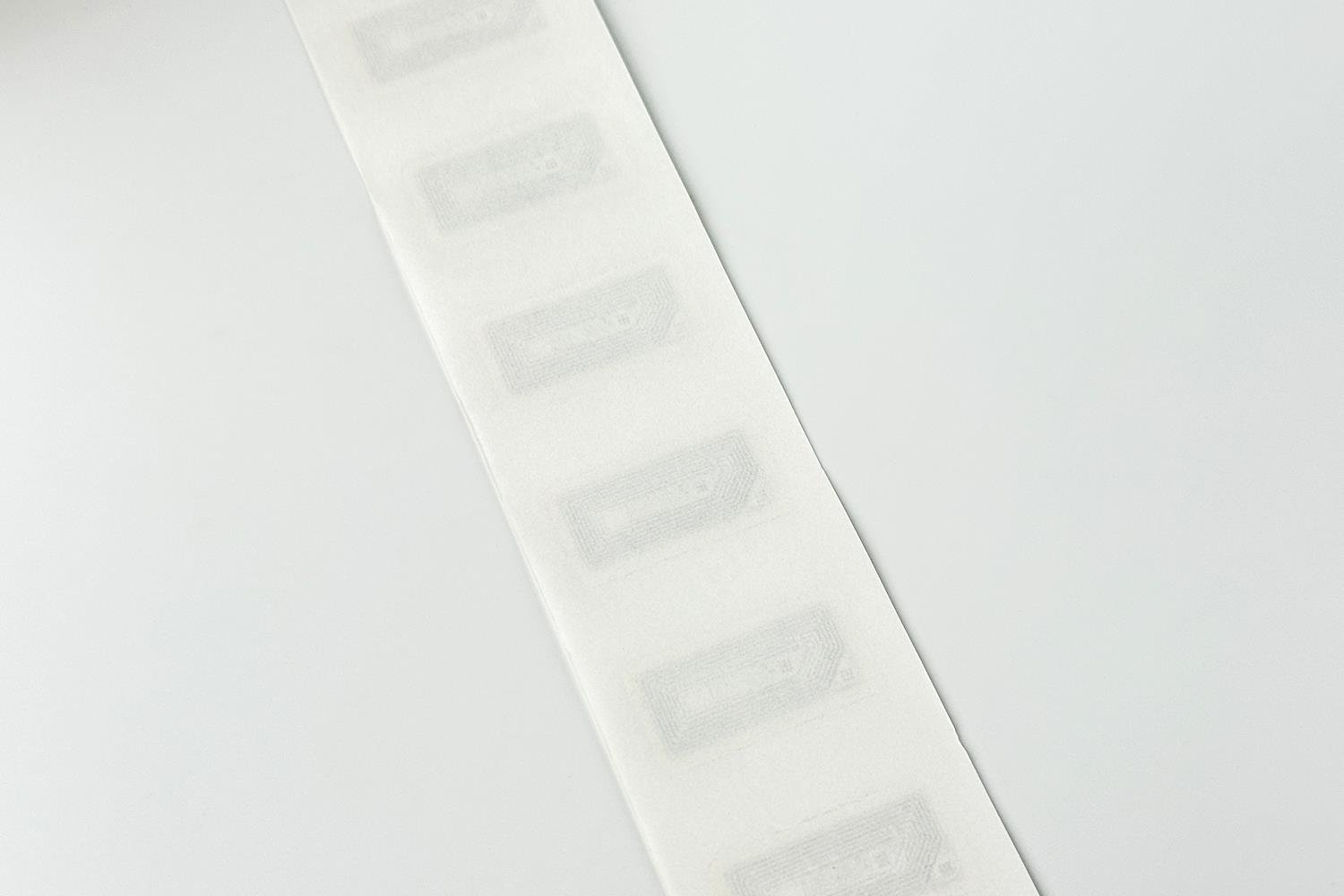 F08 Çipli 30*15 mm Boyutunda Yüksek Performanslı NFC Etiket