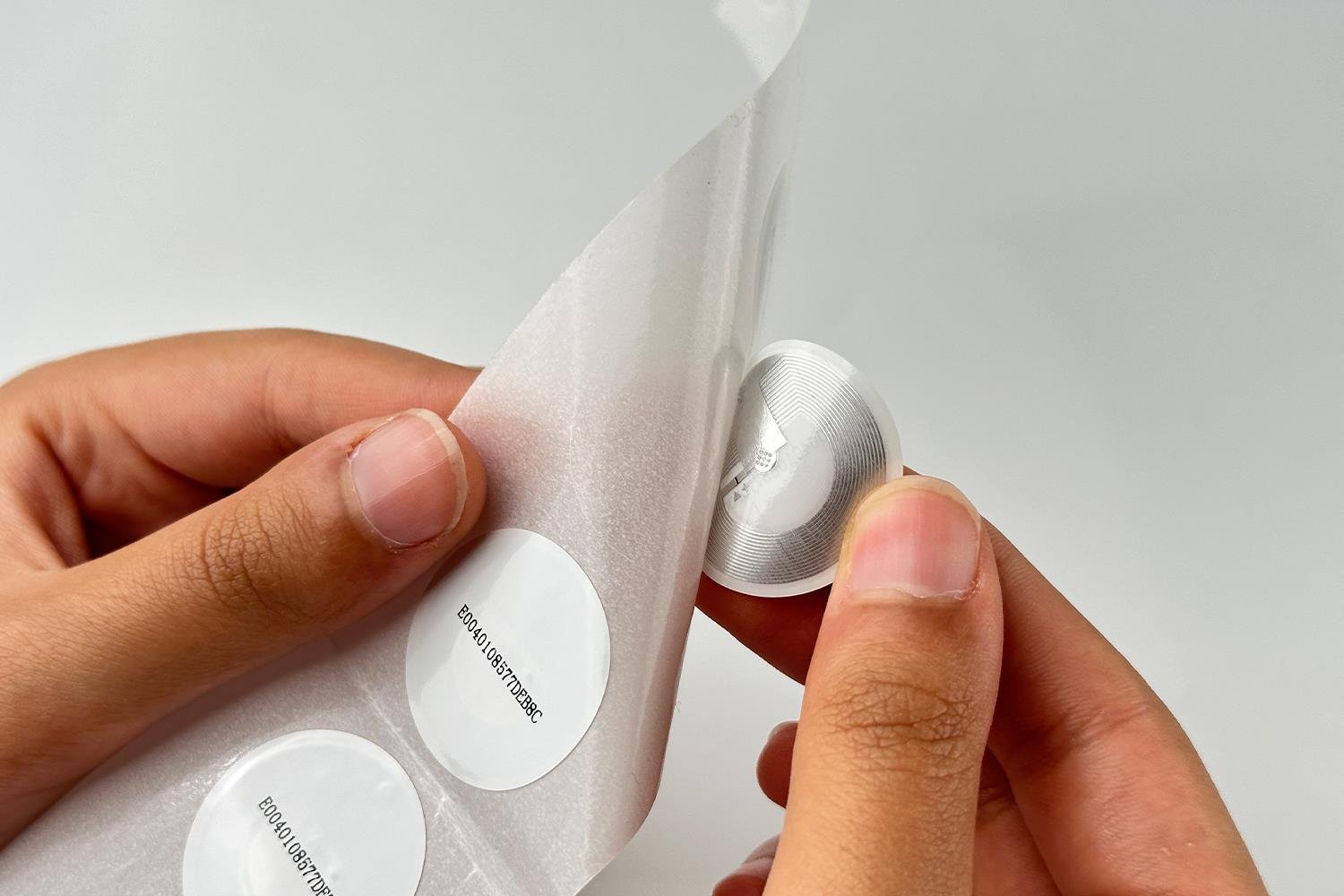 ملصق RFID بقطر 28 مم