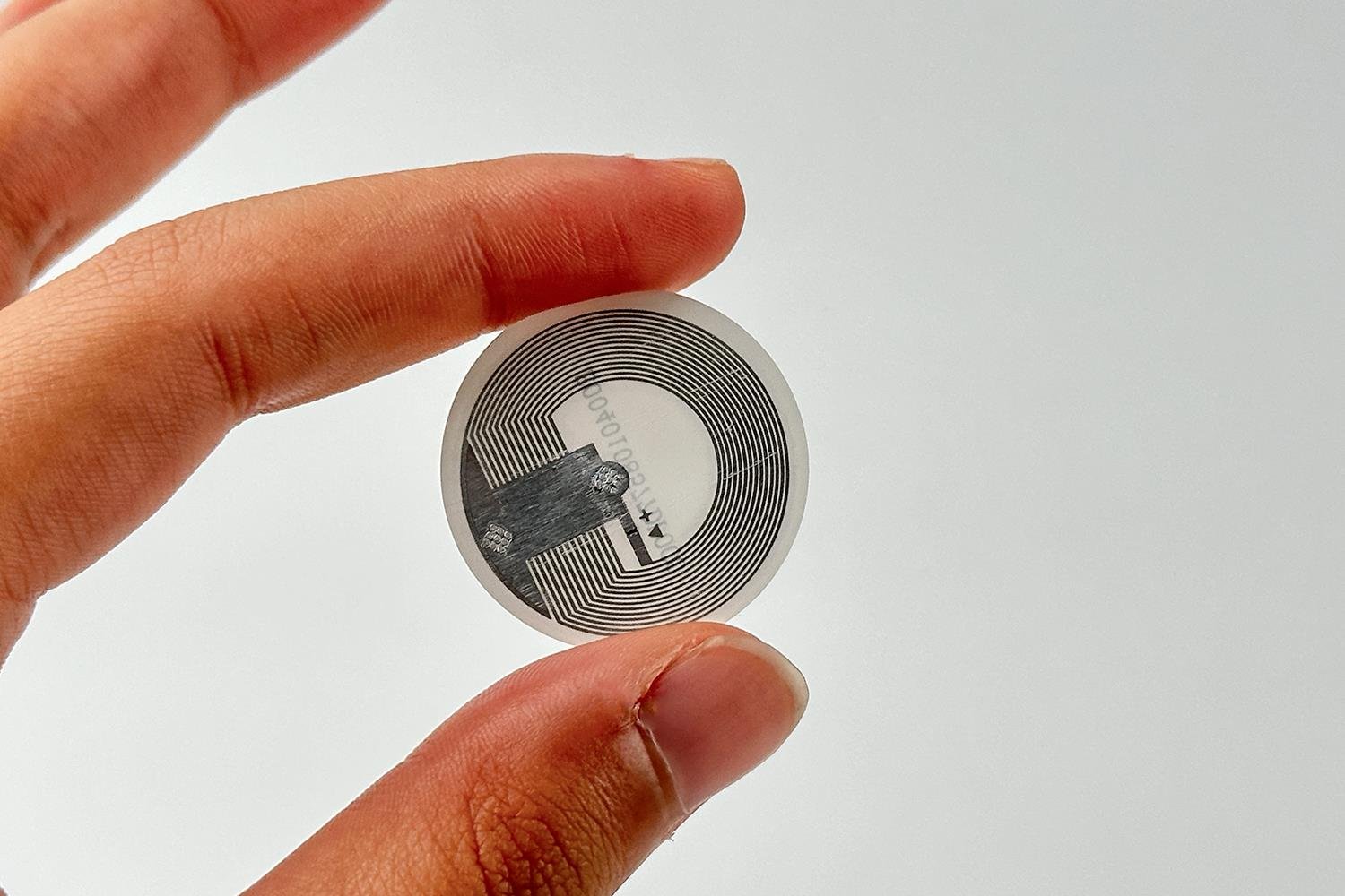 ملصق RFID بقطر 28 مم