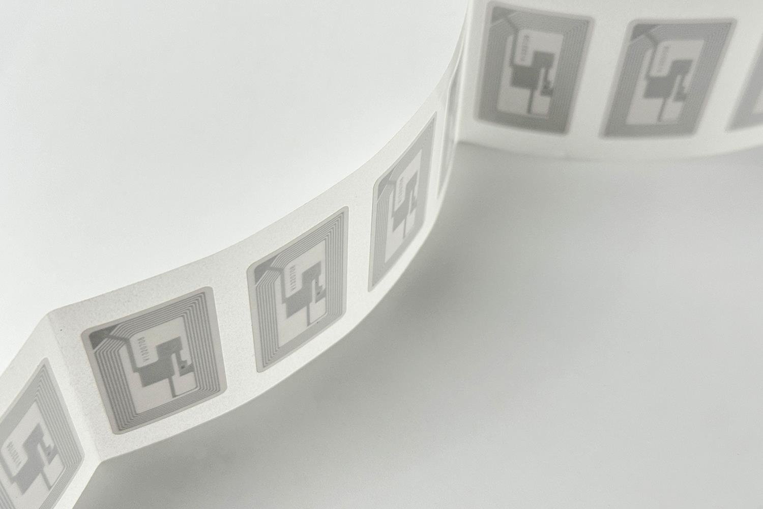 ICODE SLIX2 Çipiyle 40x25 mm Boyutunda HF Etiket 