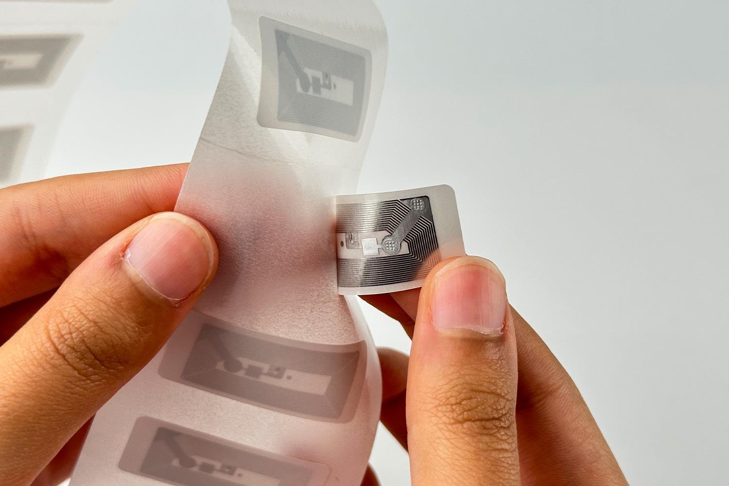 ICODE SLIX2 Çipiyle Donatılmış 40x18mm HF RFID Etiket