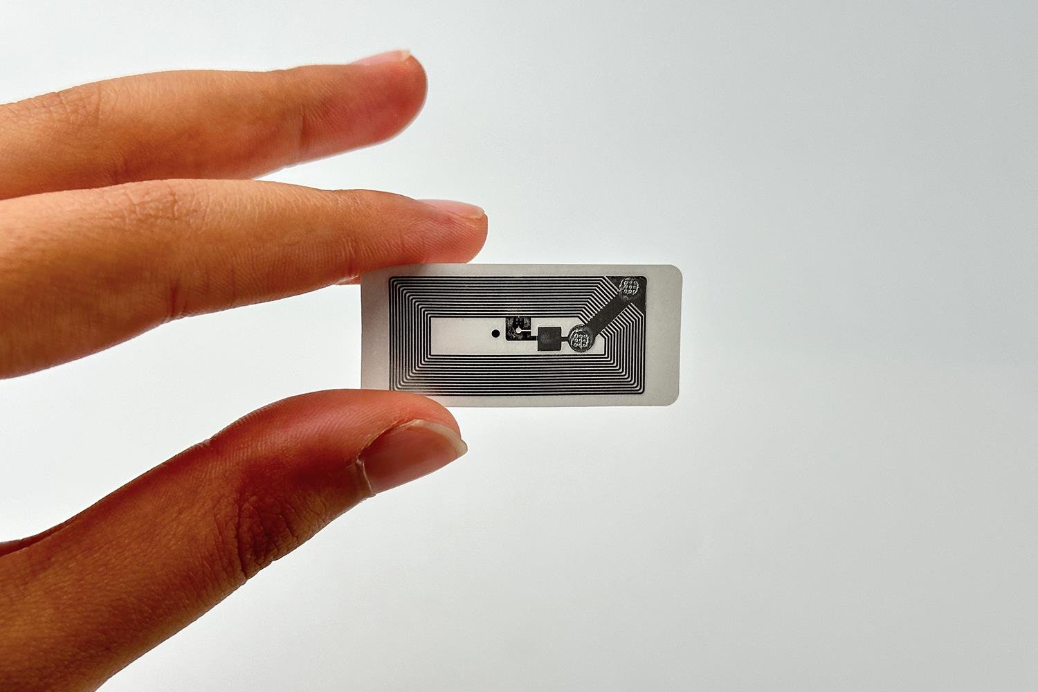 ICODE SLIX2 Çipiyle Donatılmış 40x18mm HF RFID Etiket