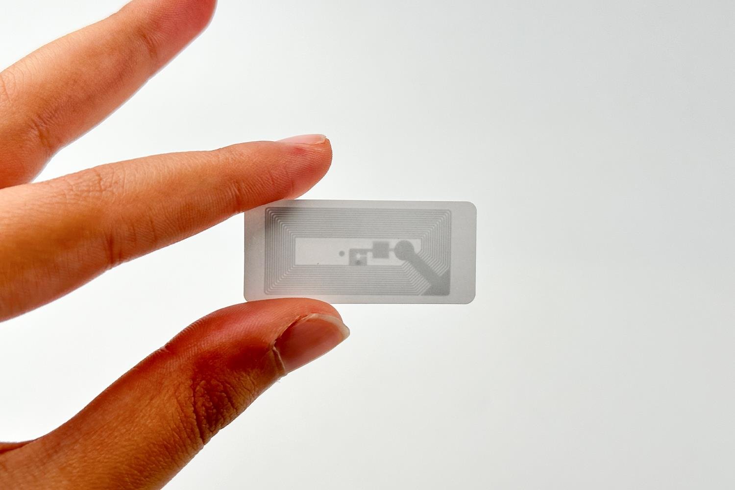 ICODE SLIX2 Çipiyle Donatılmış 40x18mm HF RFID Etiket