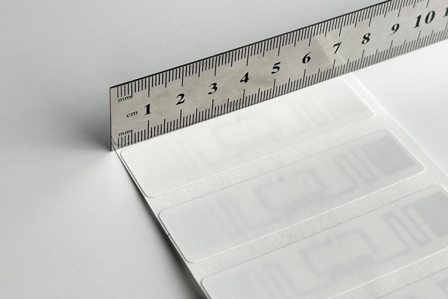 Kırılgan RFID Etiket 73x20mm