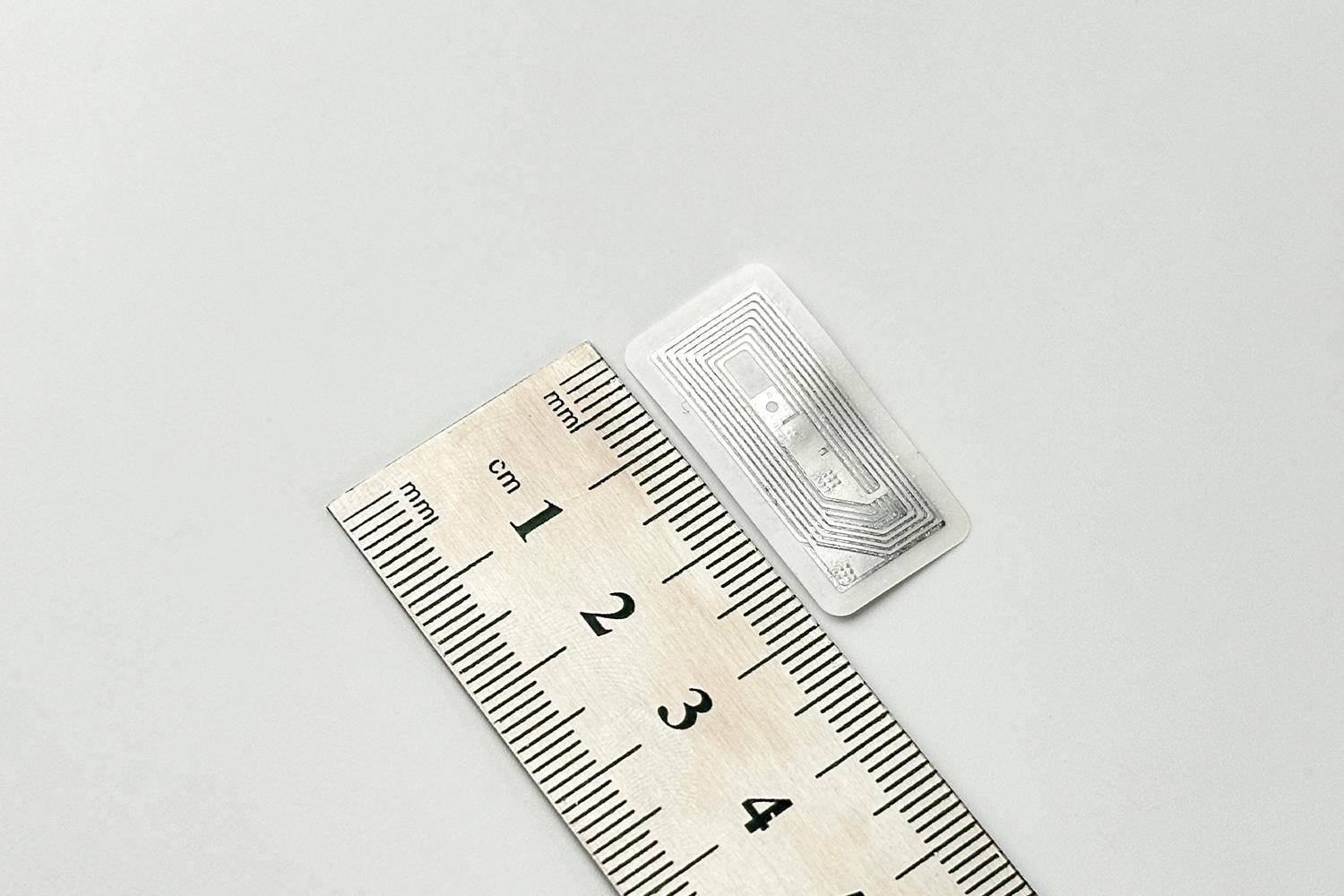 ملصق ICODE SLIX2 RFID مقاس 30*15 مم للأسطح الصغيرة