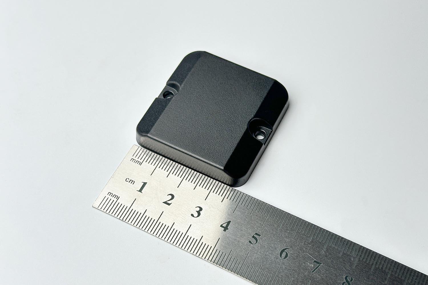 Muhafazalı Yuvalı Siyah RFID Mühür Etiketi