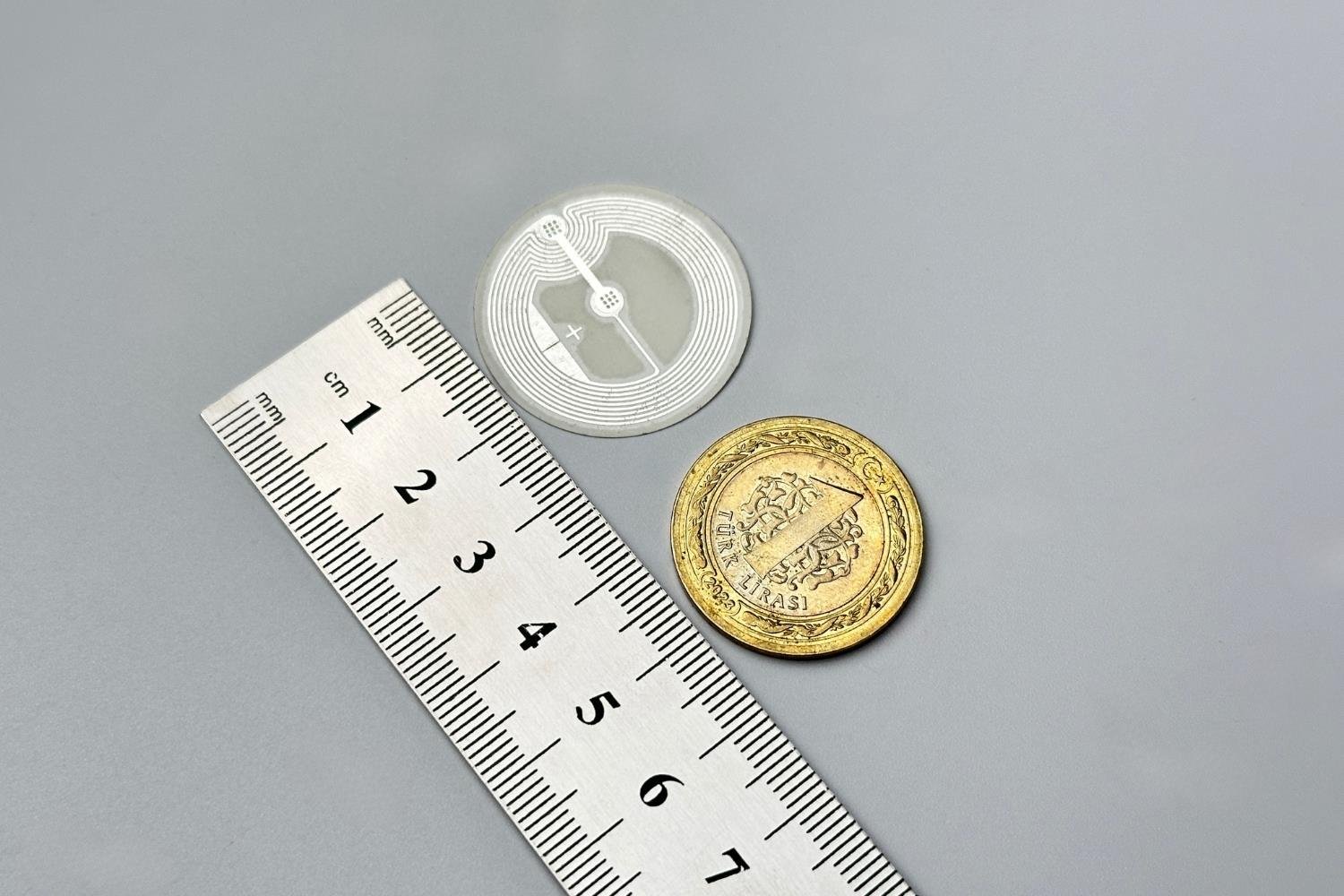NFC UHF Söküldüğünde Parçalanan Etiket
