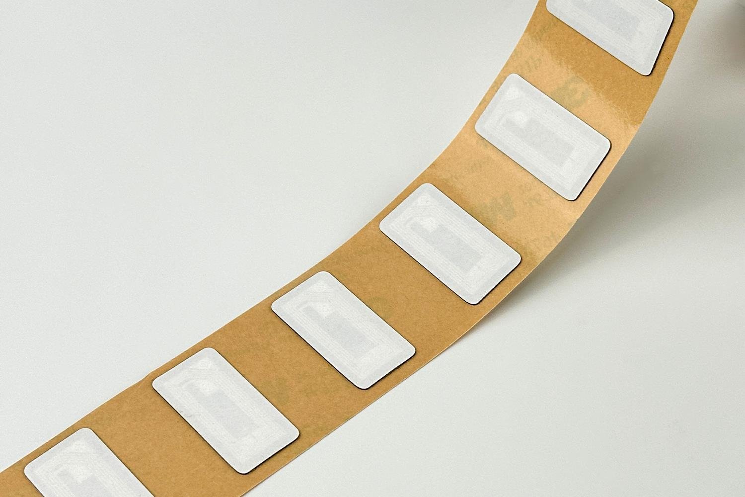 NTAG213 Çipli Metal Üstü NFC Etiketler Özel Boyut 30*15mm