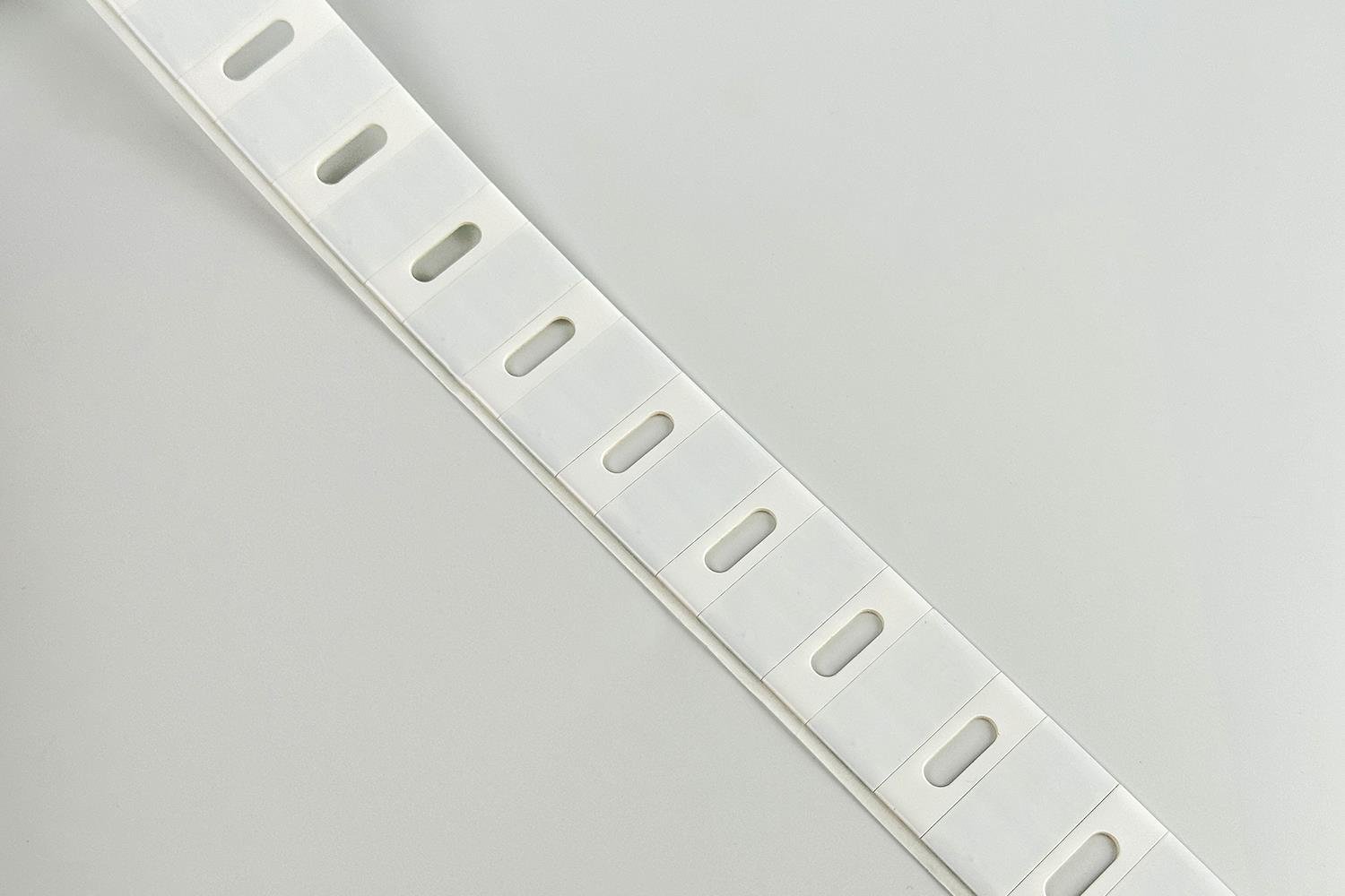 OM3015 RFID Etiket Metal Yüzeyler için (30x15x1 mm)