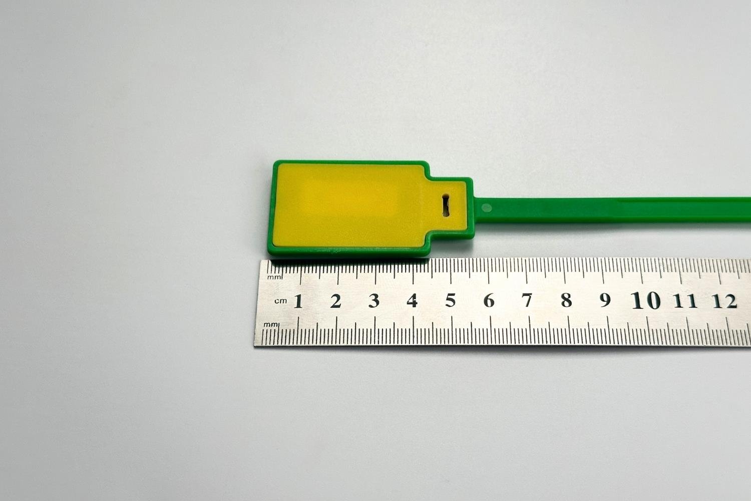 PP RFID Mühür Etiketi – 56x30x33mm Bağlanabilir