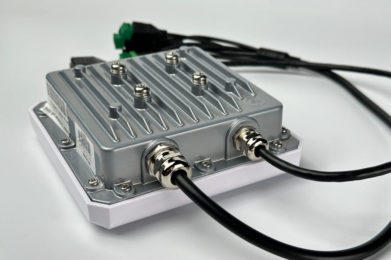 RFGATE Endüstriyel UHF RFID Entegre Okuyucu RGR609T
