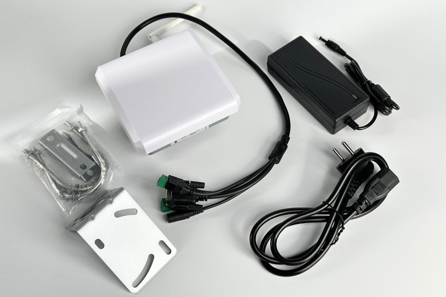 RFGATE RGR609B High Performance UHF RFID Integrated Reader