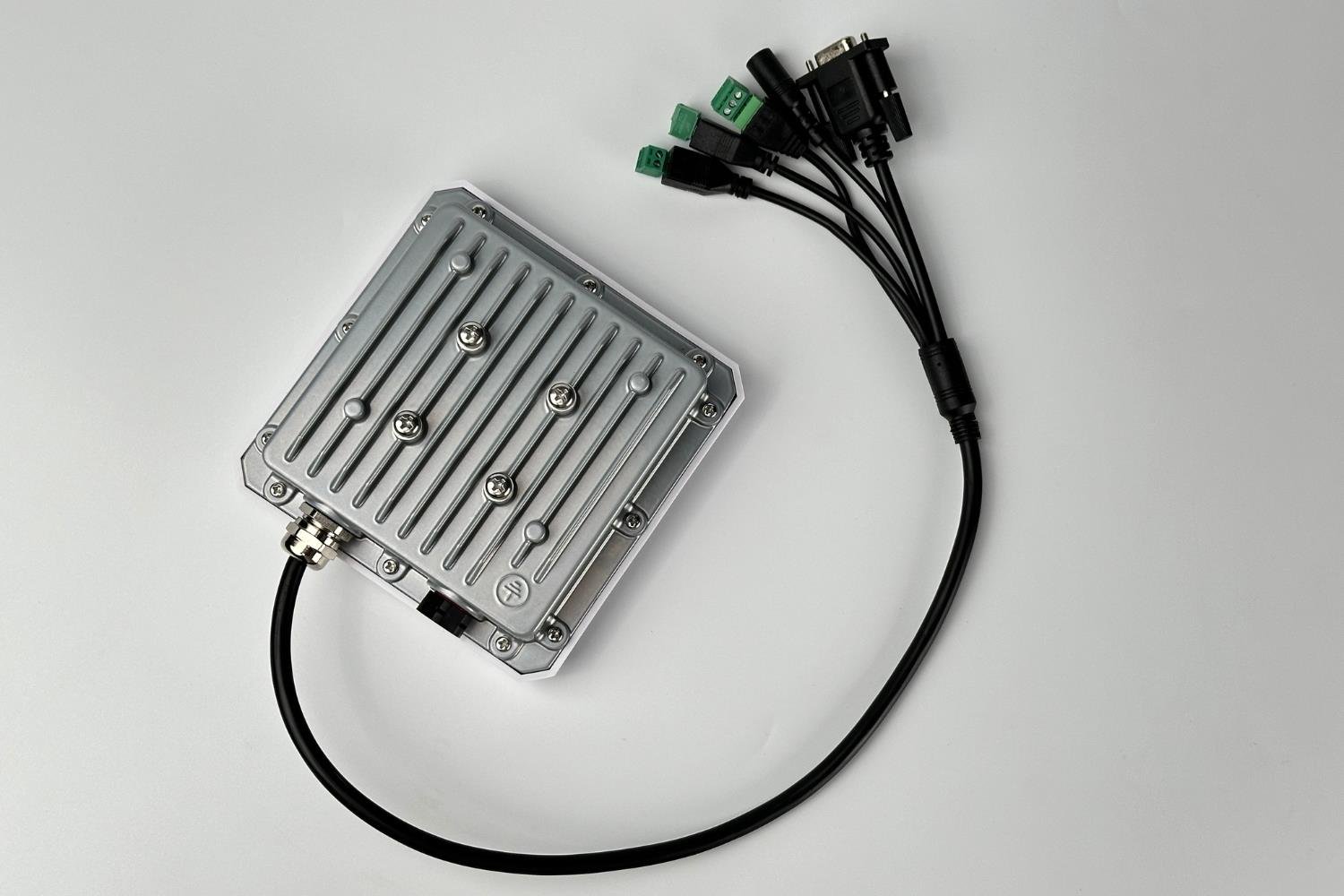 RFGATE RGR609R Röle Çıkışlı Endüstriyel UHF RFID Okuyucu