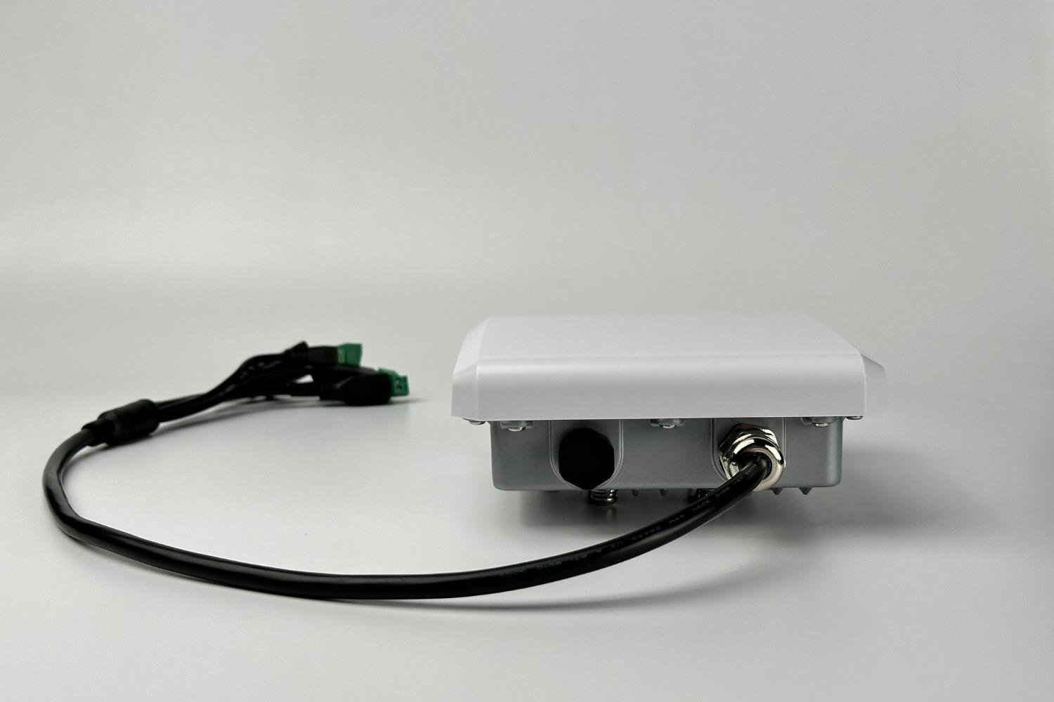 RFGATE RGR609R Röle Çıkışlı Endüstriyel UHF RFID Okuyucu
