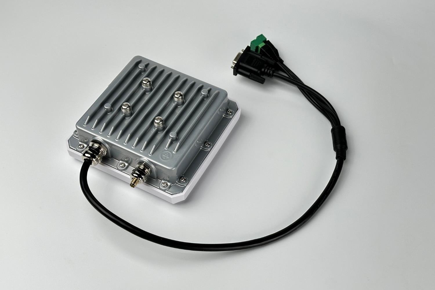 RFGATE RGR609W WiFi Destekli Endüstriyel UHF RFID Okuyucu