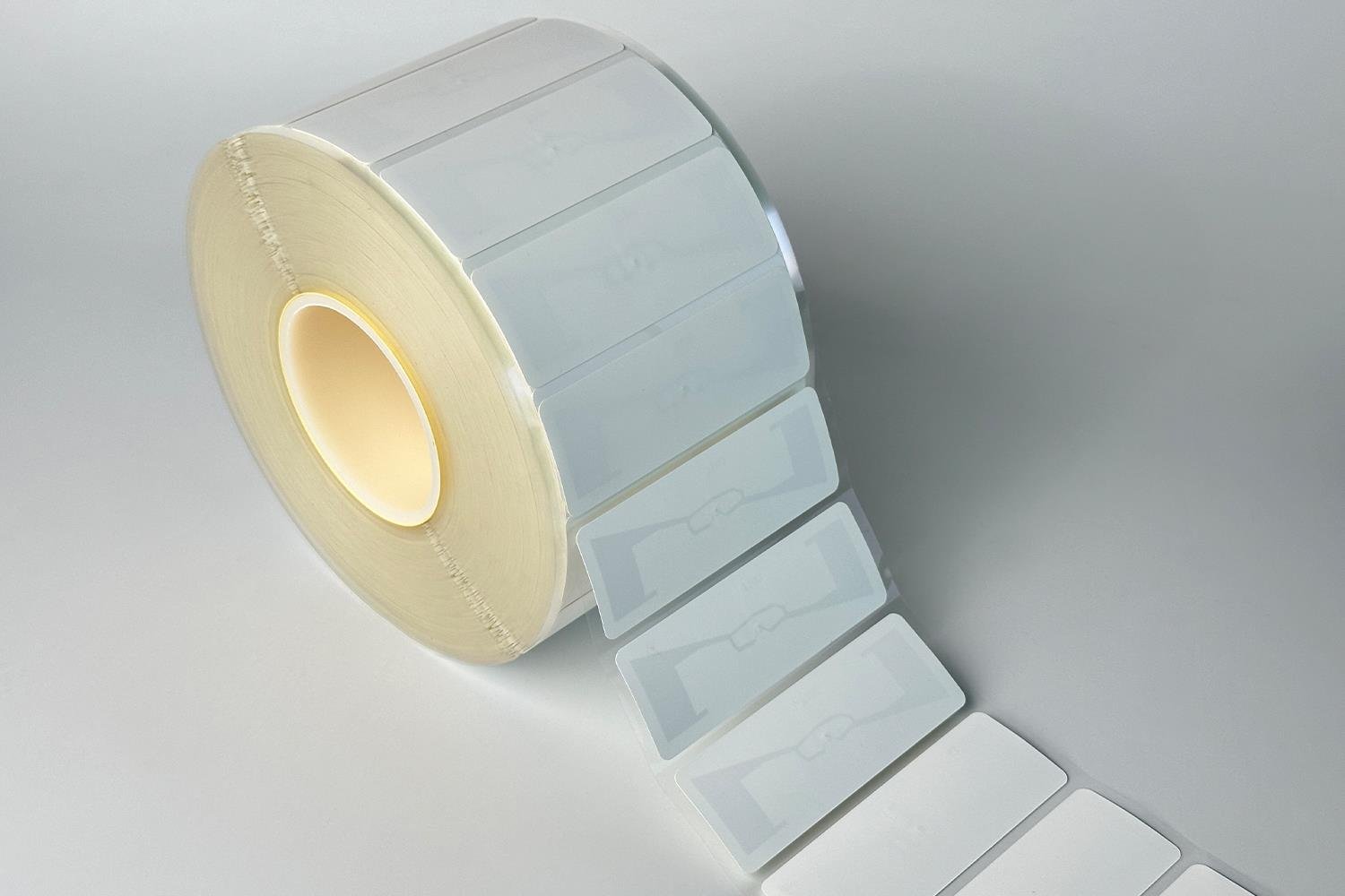 RFGate T100 WRW UHF RFID Etiket